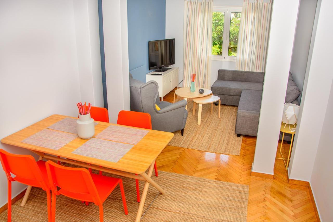Fully Renovated And Relaxing Apartment Atene Esterno foto