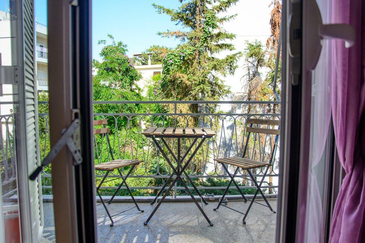 Fully Renovated And Relaxing Apartment Atene Esterno foto