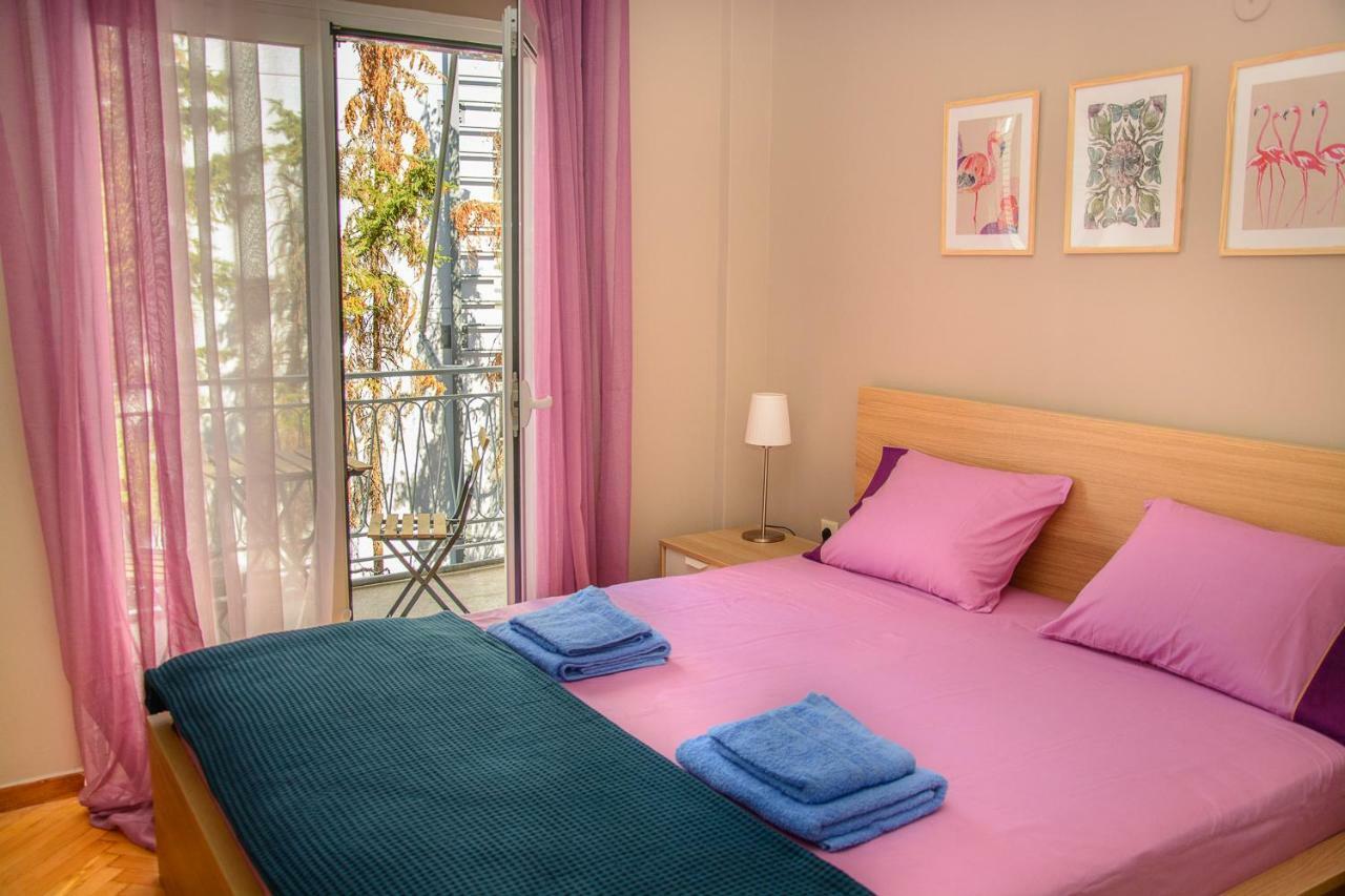Fully Renovated And Relaxing Apartment Atene Esterno foto