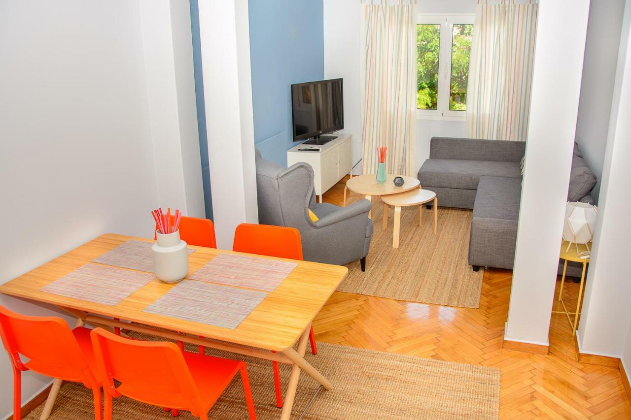 Fully Renovated And Relaxing Apartment Atene Esterno foto
