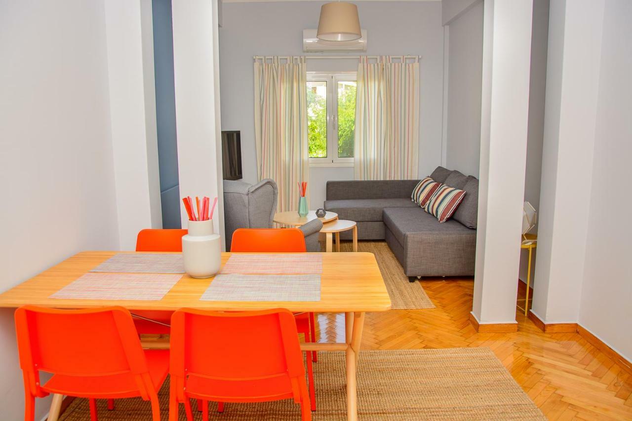 Fully Renovated And Relaxing Apartment Atene Esterno foto